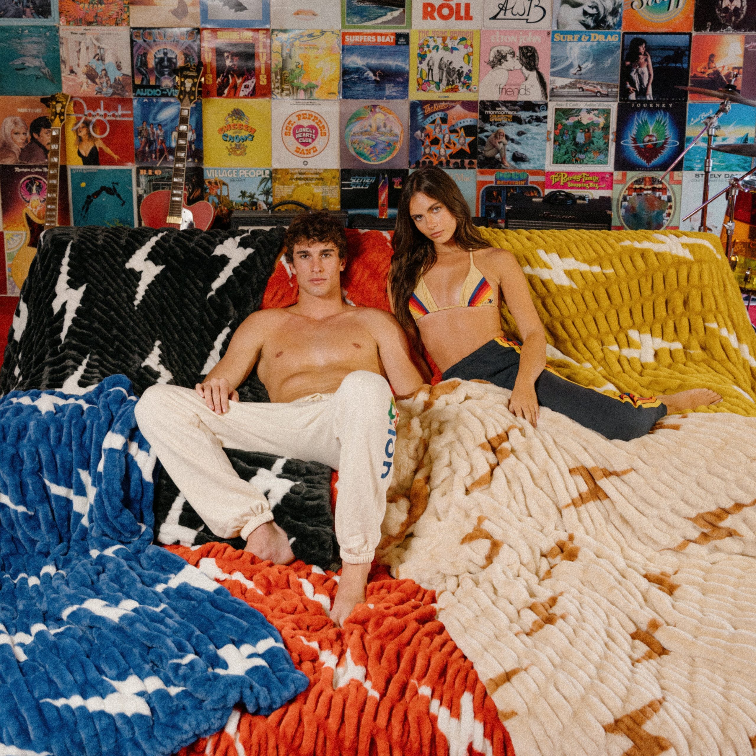 Aviator Nation x Lola Blanket - Blue // White Bolt - Image 8
